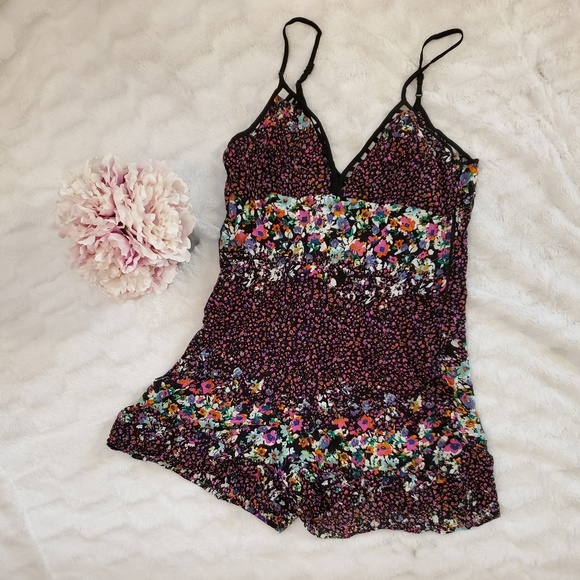 Floral romper - Picture 2 of 5